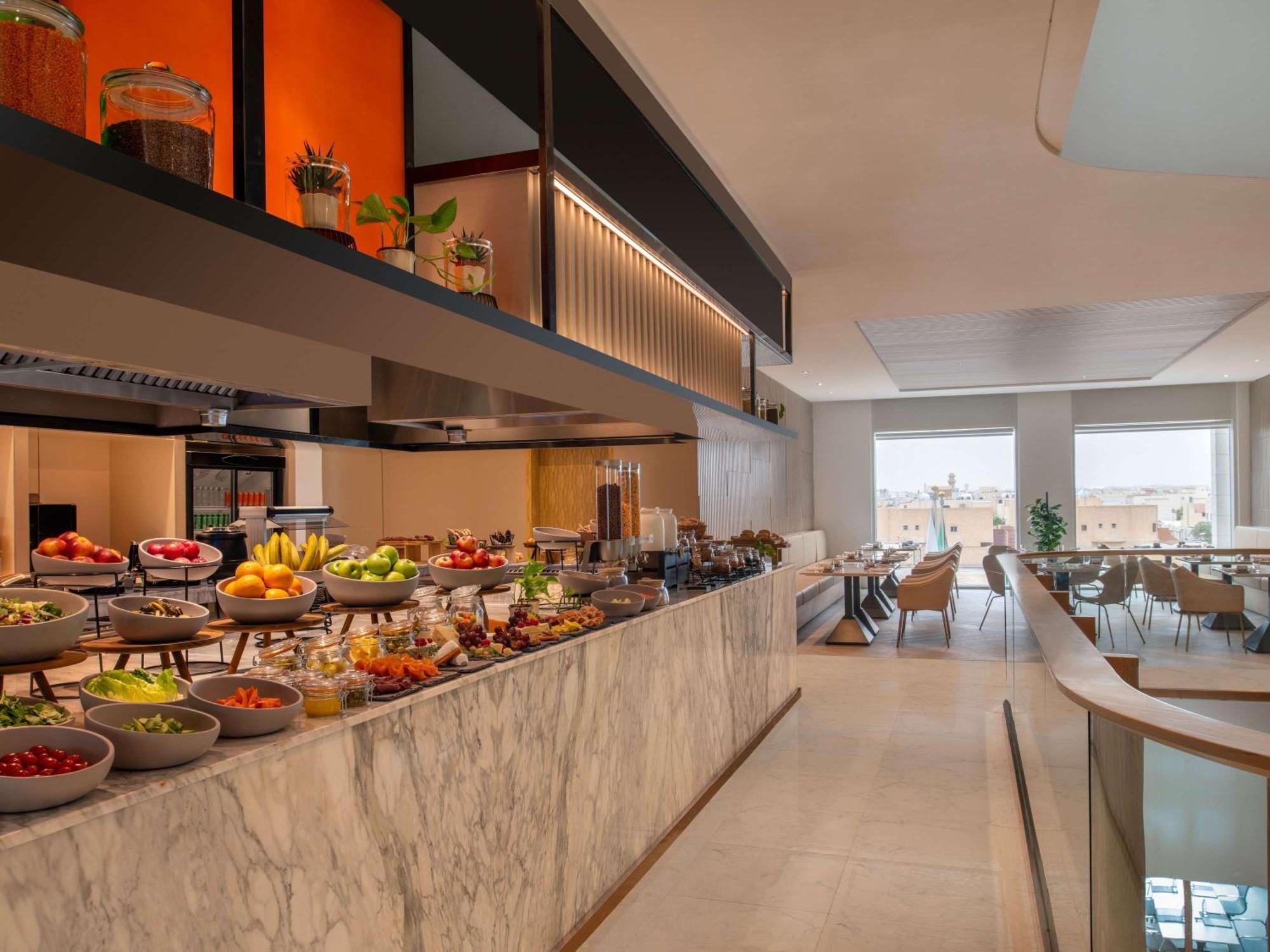 Novotel Riyadh Sahafa Esterno foto
