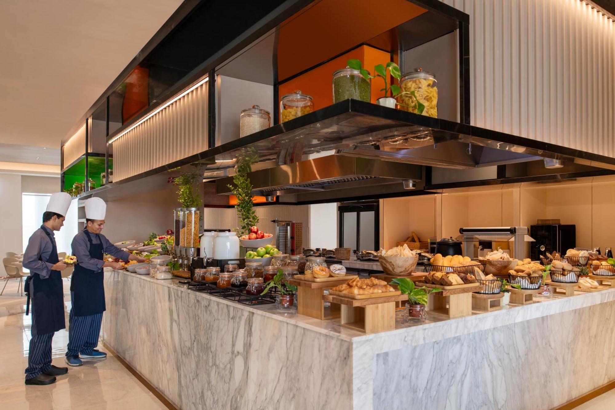 Novotel Riyadh Sahafa Esterno foto